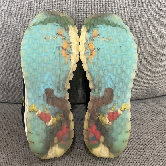 Dr. Seuss The Grinch Sketcher sneakers kids size 6 - Picture 10 of 13